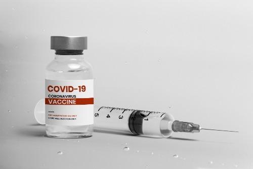 Covid 19 vaccin SHE Health Clinics