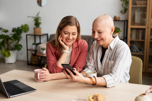 Vrouw met kanker SHE Health Clinics